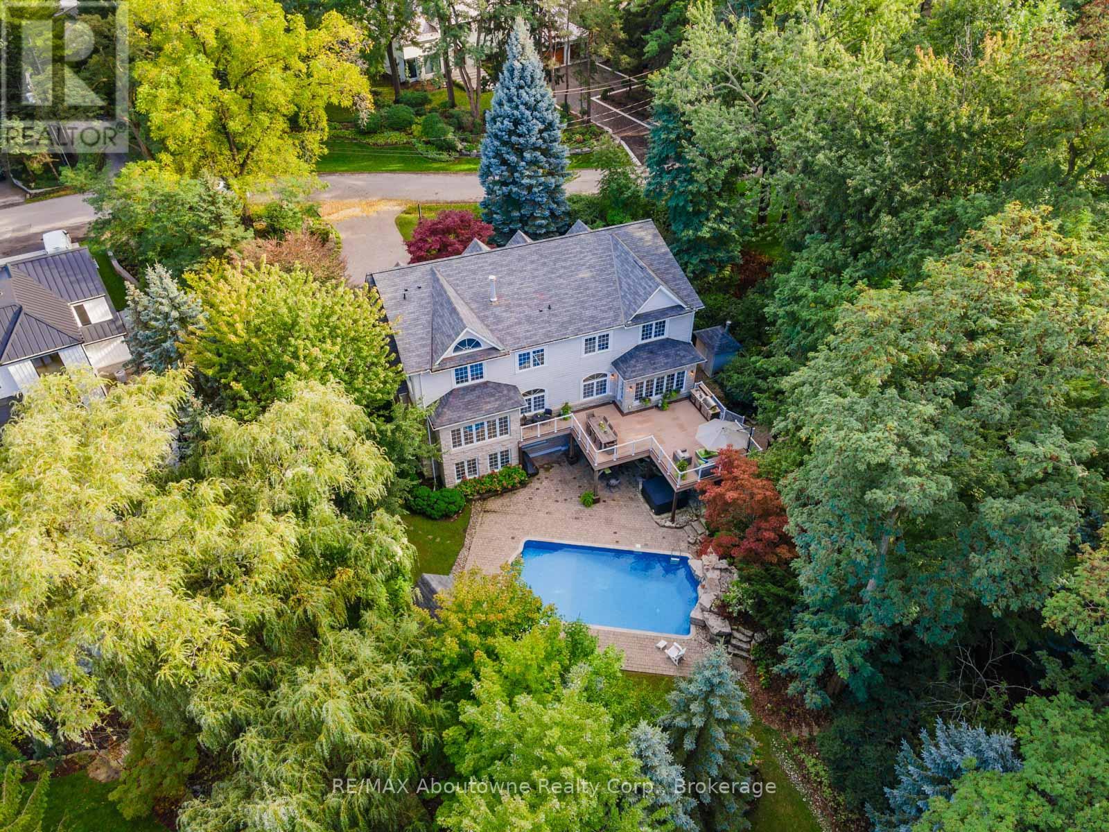 235 LAKEWOOD