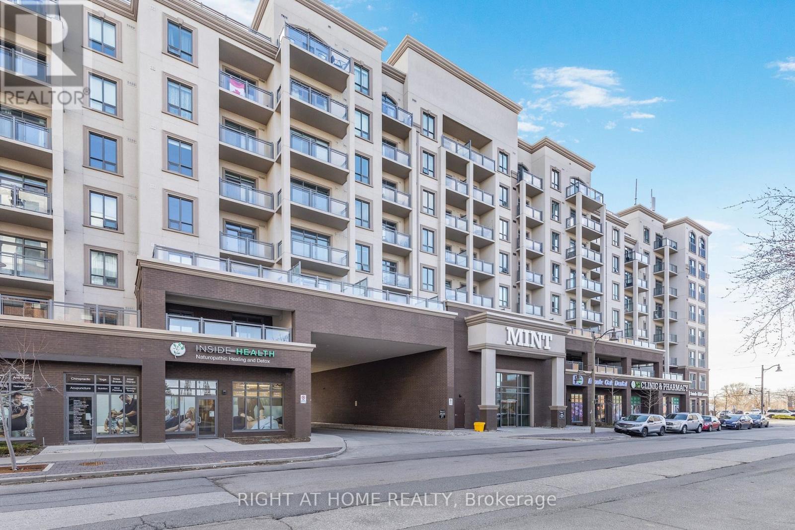 2486 Old Bronte Unit 423
