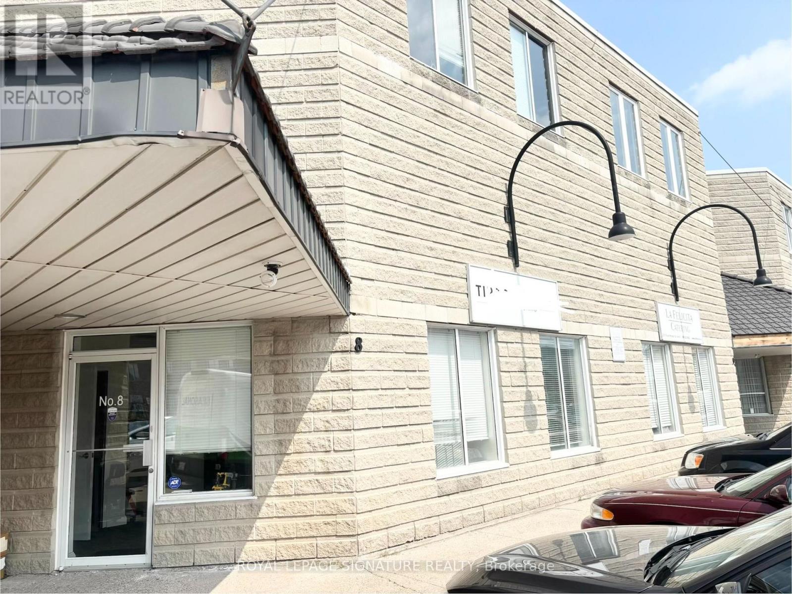 2351 Royal Windsor Unit 8