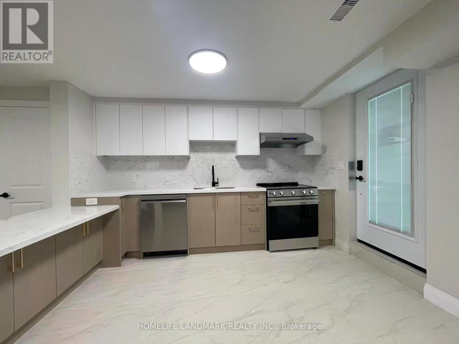 17 Rosemeade Unit Unit 3