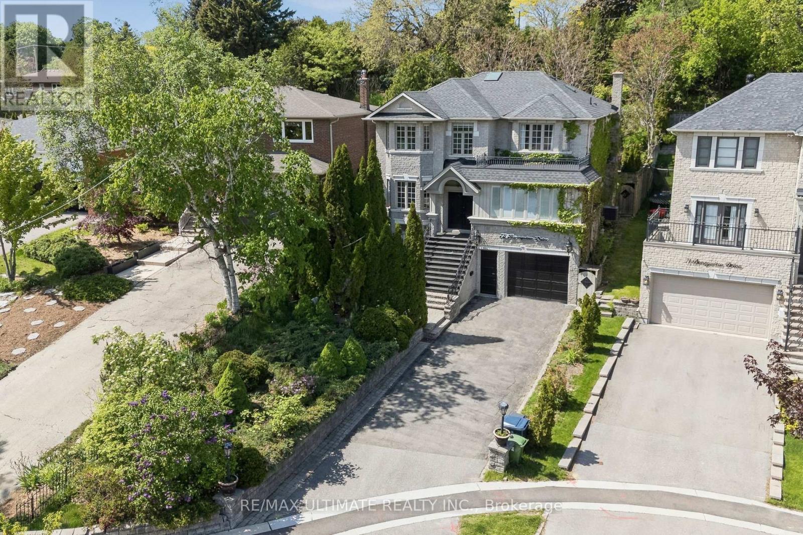 73 Bonnyview