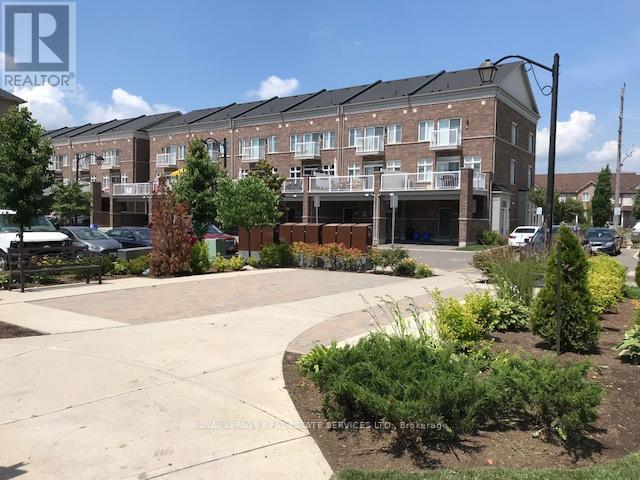 165 Hampshire Unit 7 photo 2
