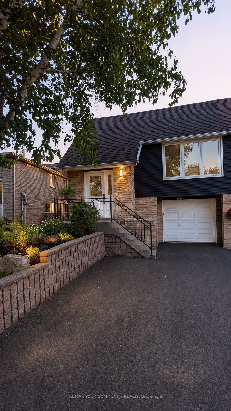 2508 Cobbinshaw photo 2