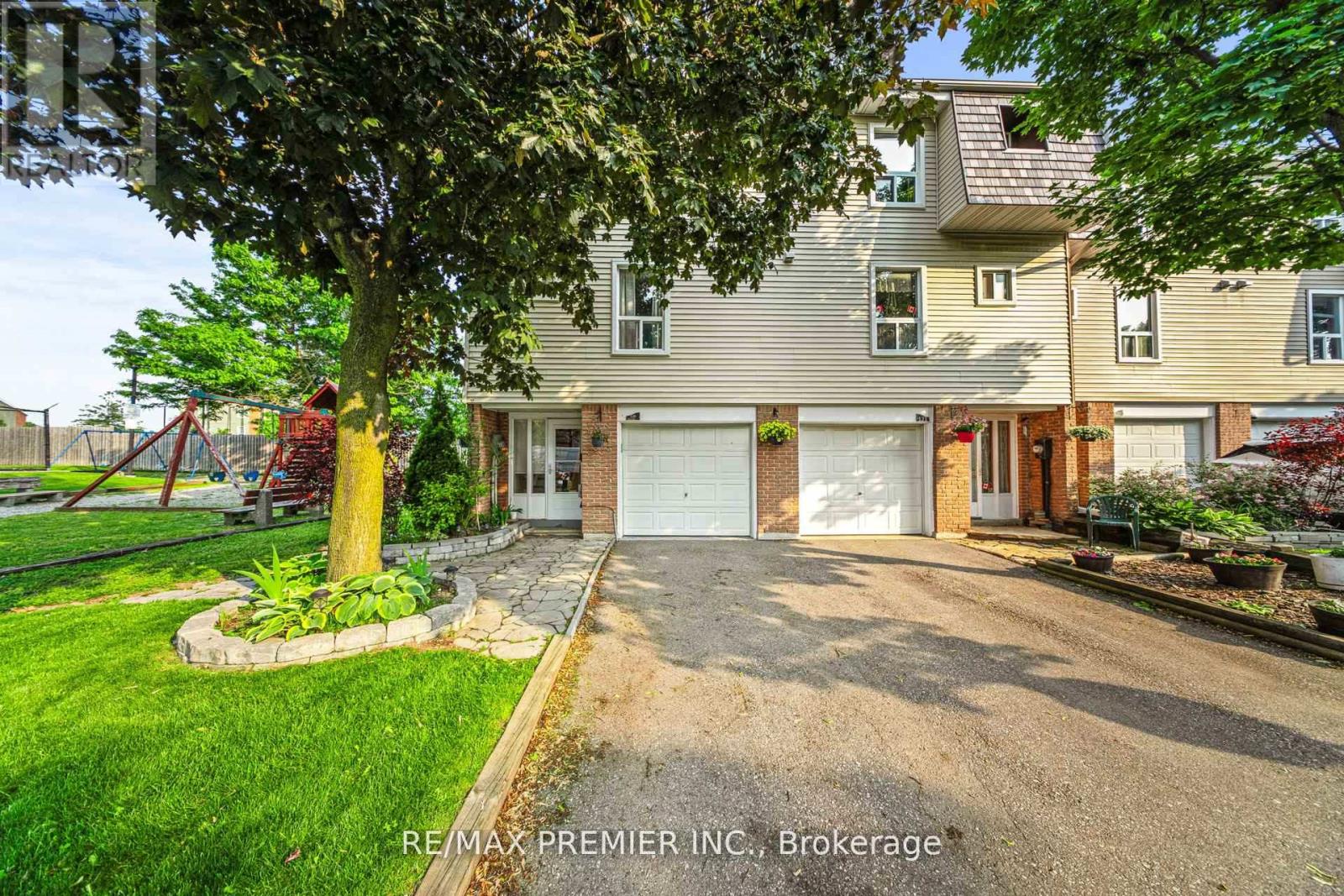 120 Ellerslie