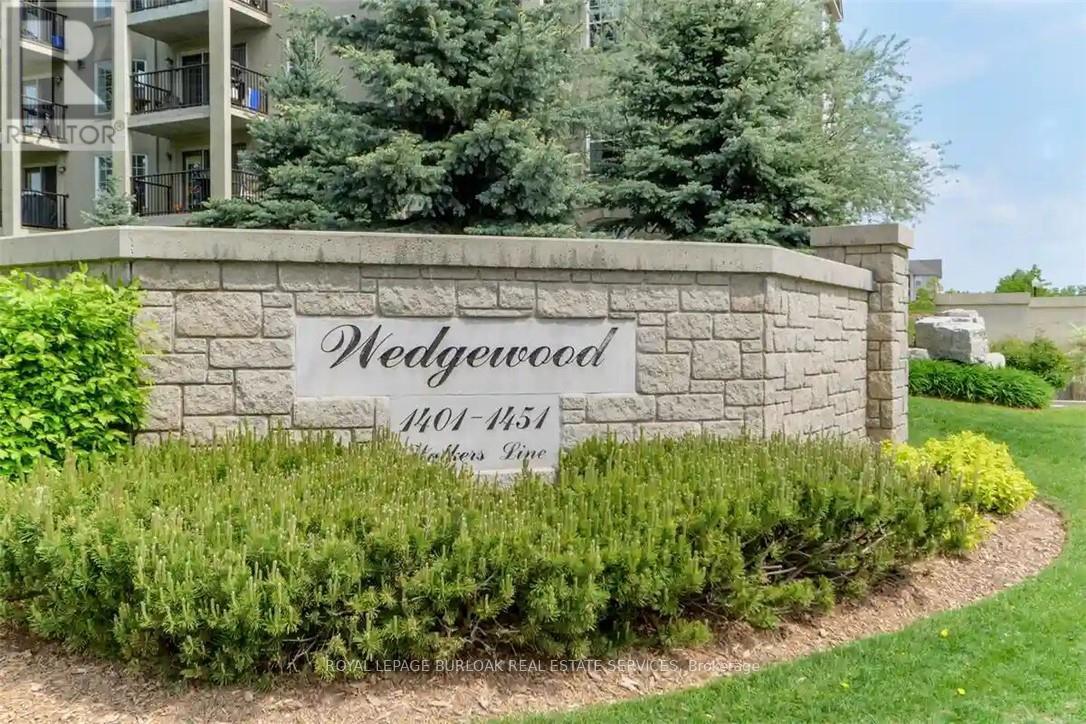 1411 Walker's Unit 401 photo 2