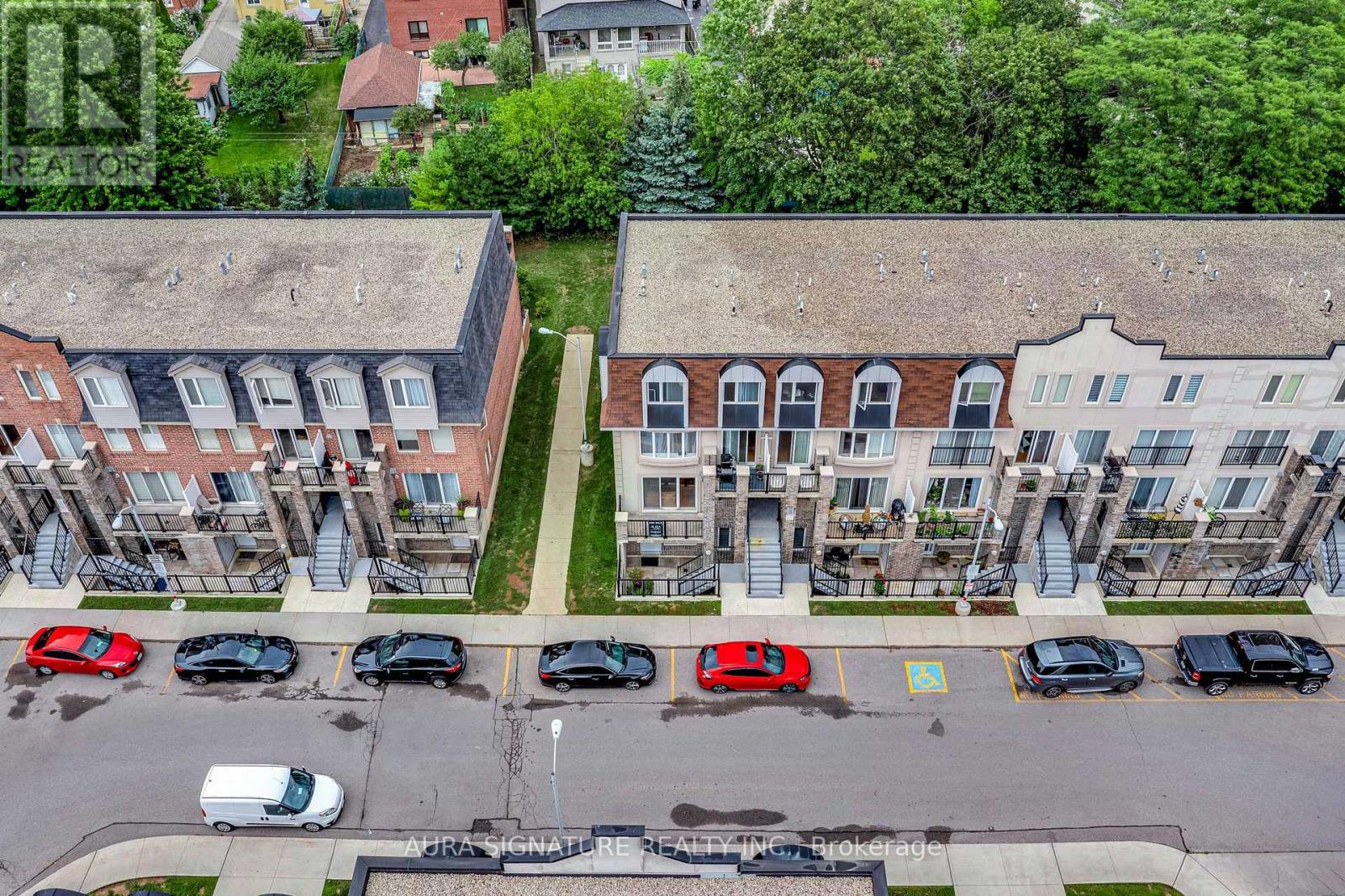 105 George Appleton Way Unit 2142