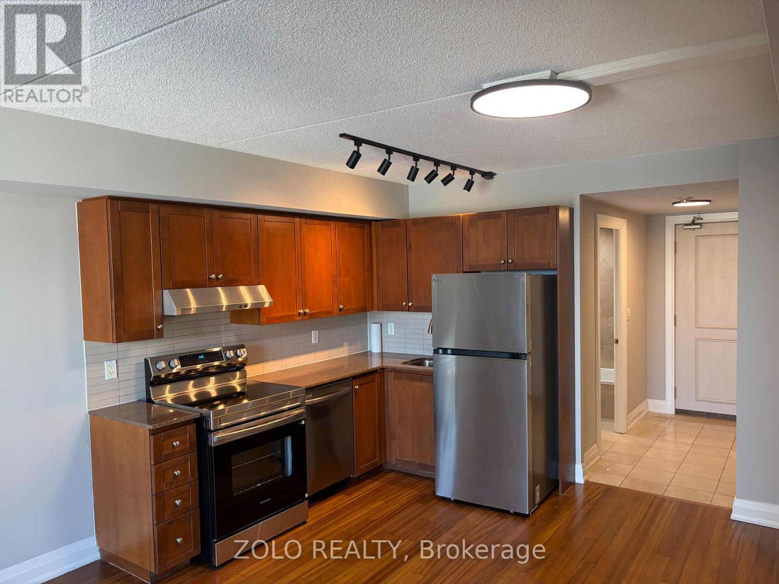 2737 Keele Unit 407 photo 2