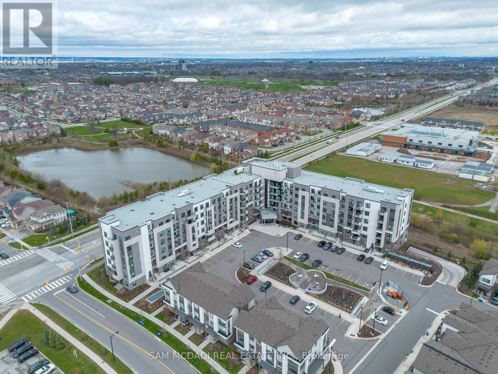 1105 Leger Unit 319