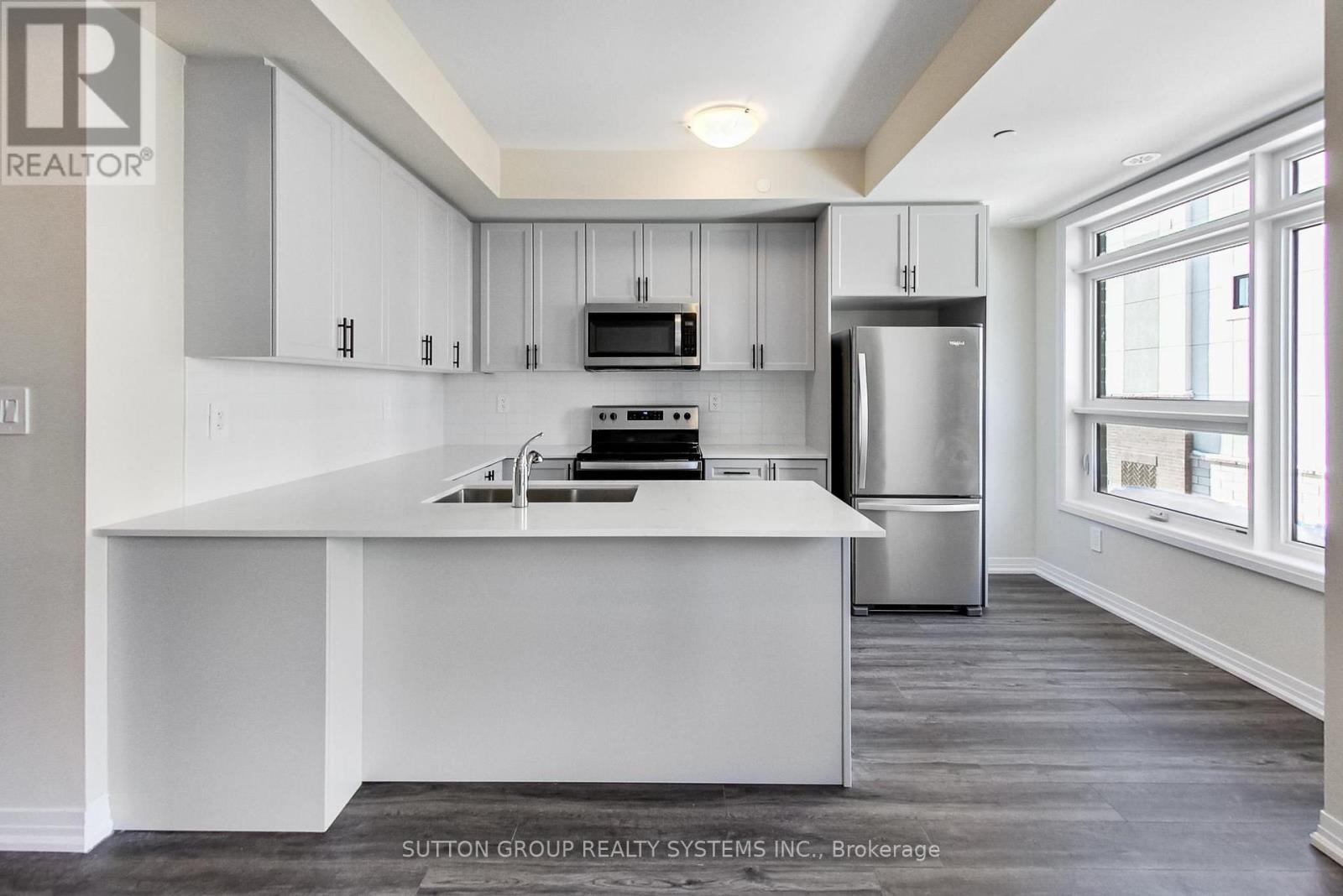1585 Rose Unit 114