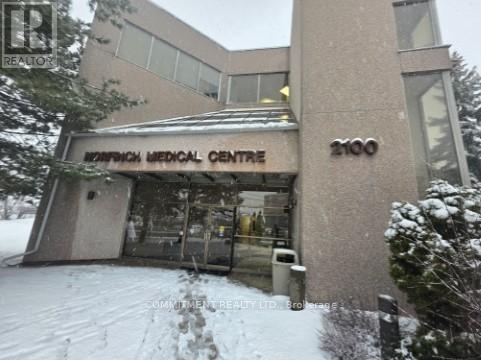 2100 Finch Unit 302 photo 2