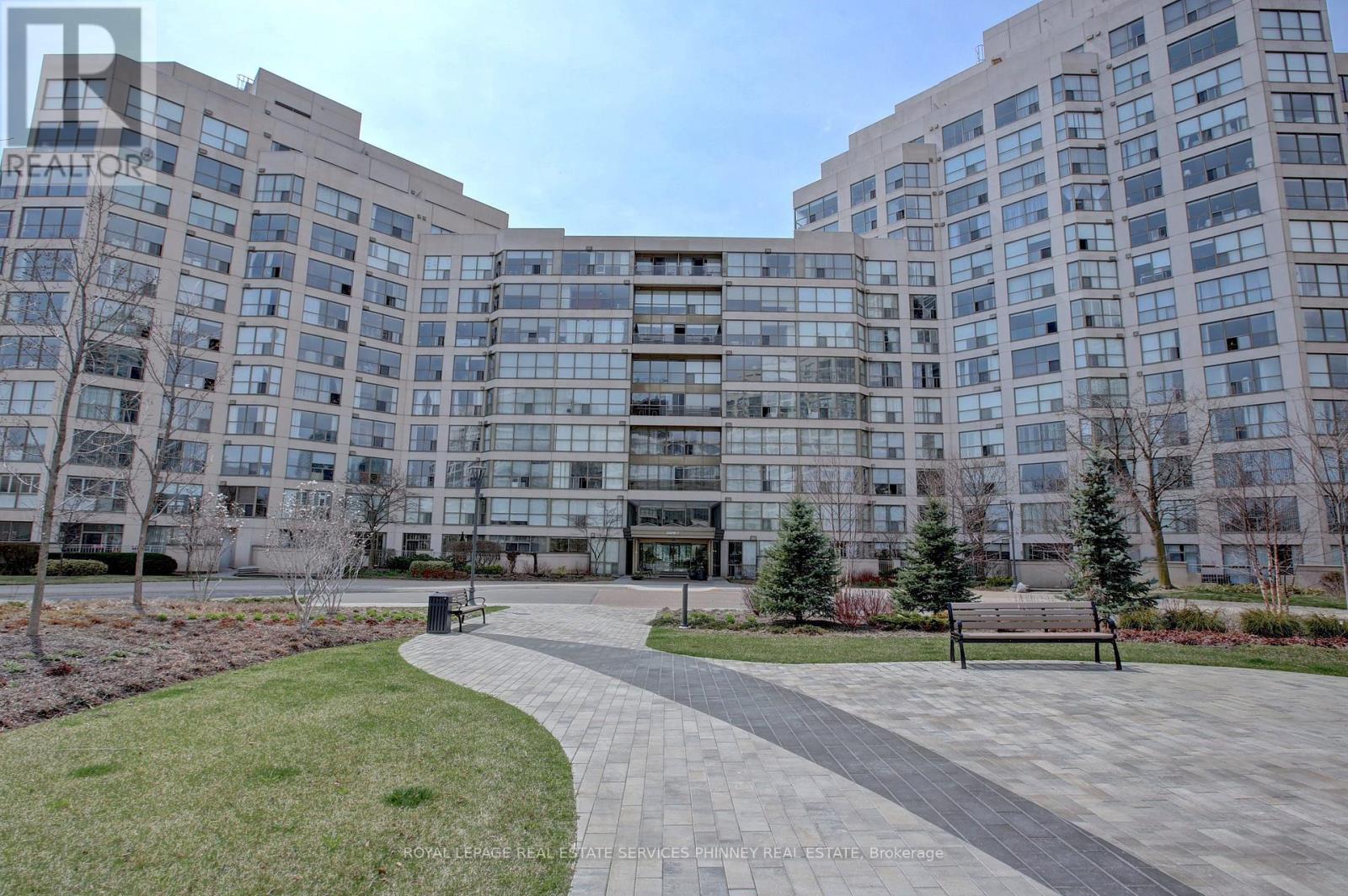 2267 Lake Shore Unit 802