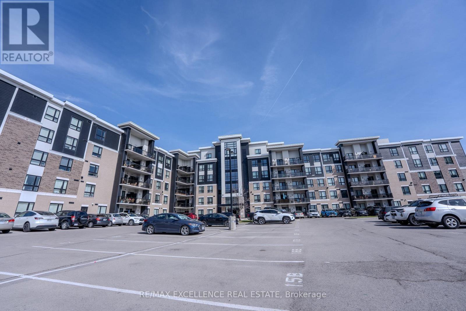 640 Sauve Unit 420