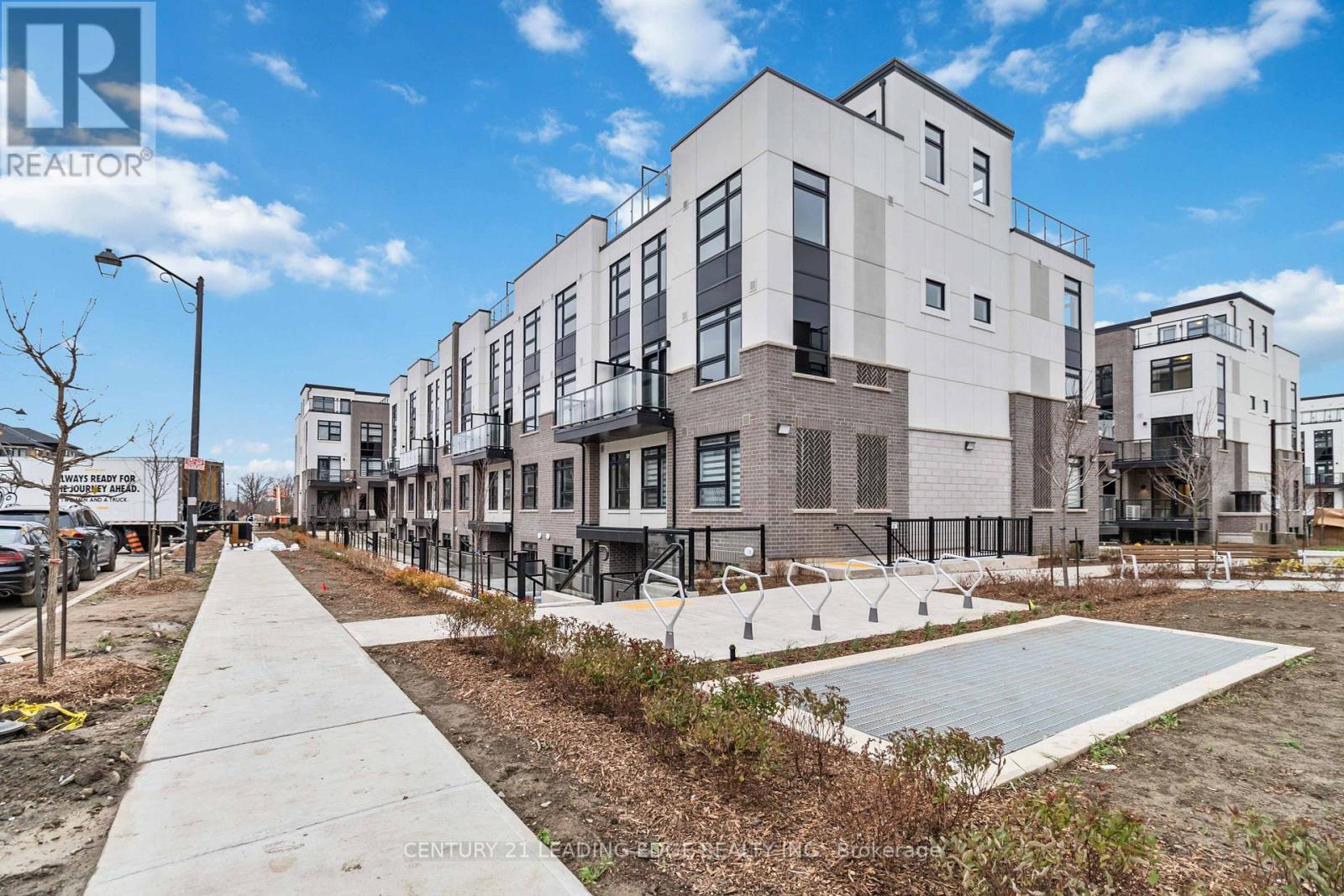 1569 Rose Unit 128