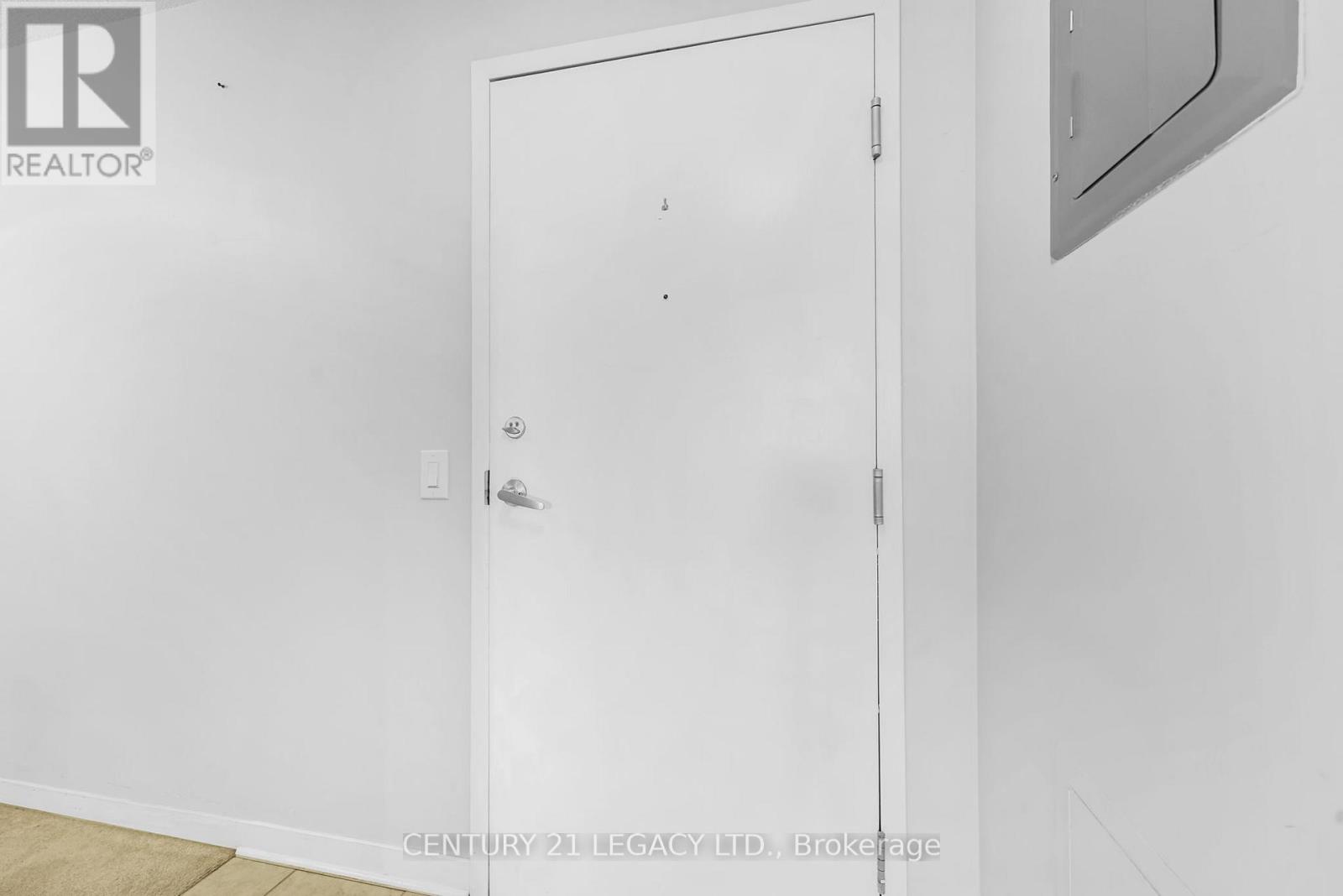 8 Dayspring Unit 1307 photo 5