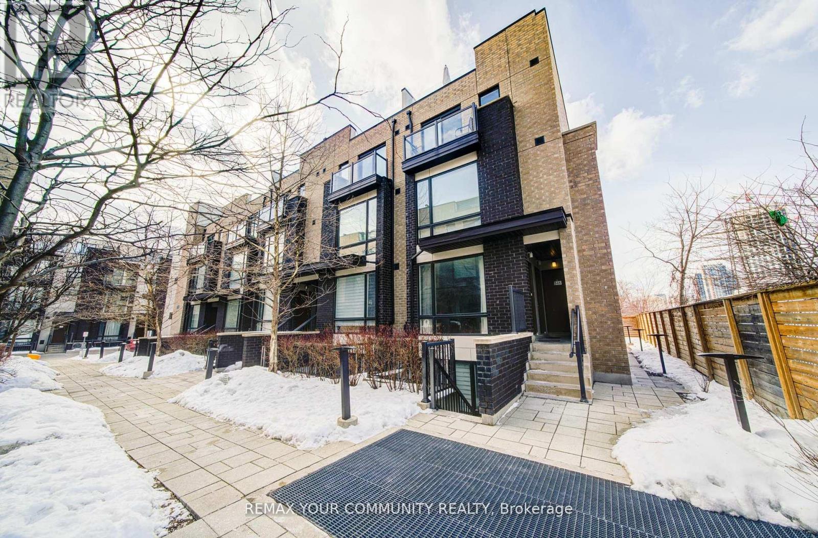 34 Fieldway Unit 146