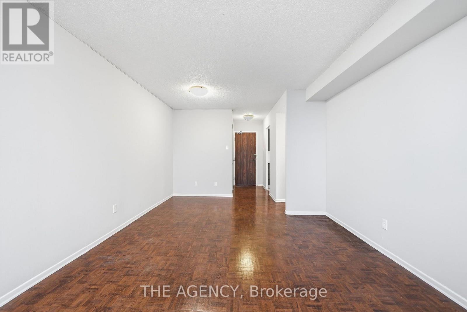 2350 Dundas Unit 2204A