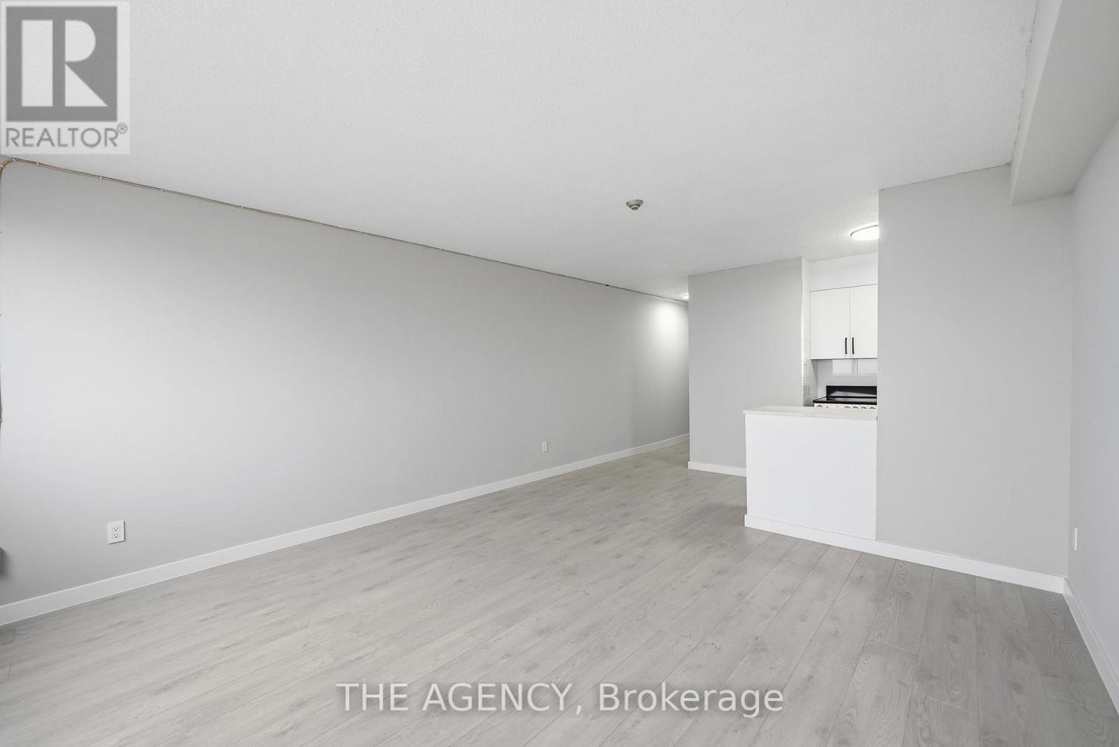 2360 Dundas Unit 2808B