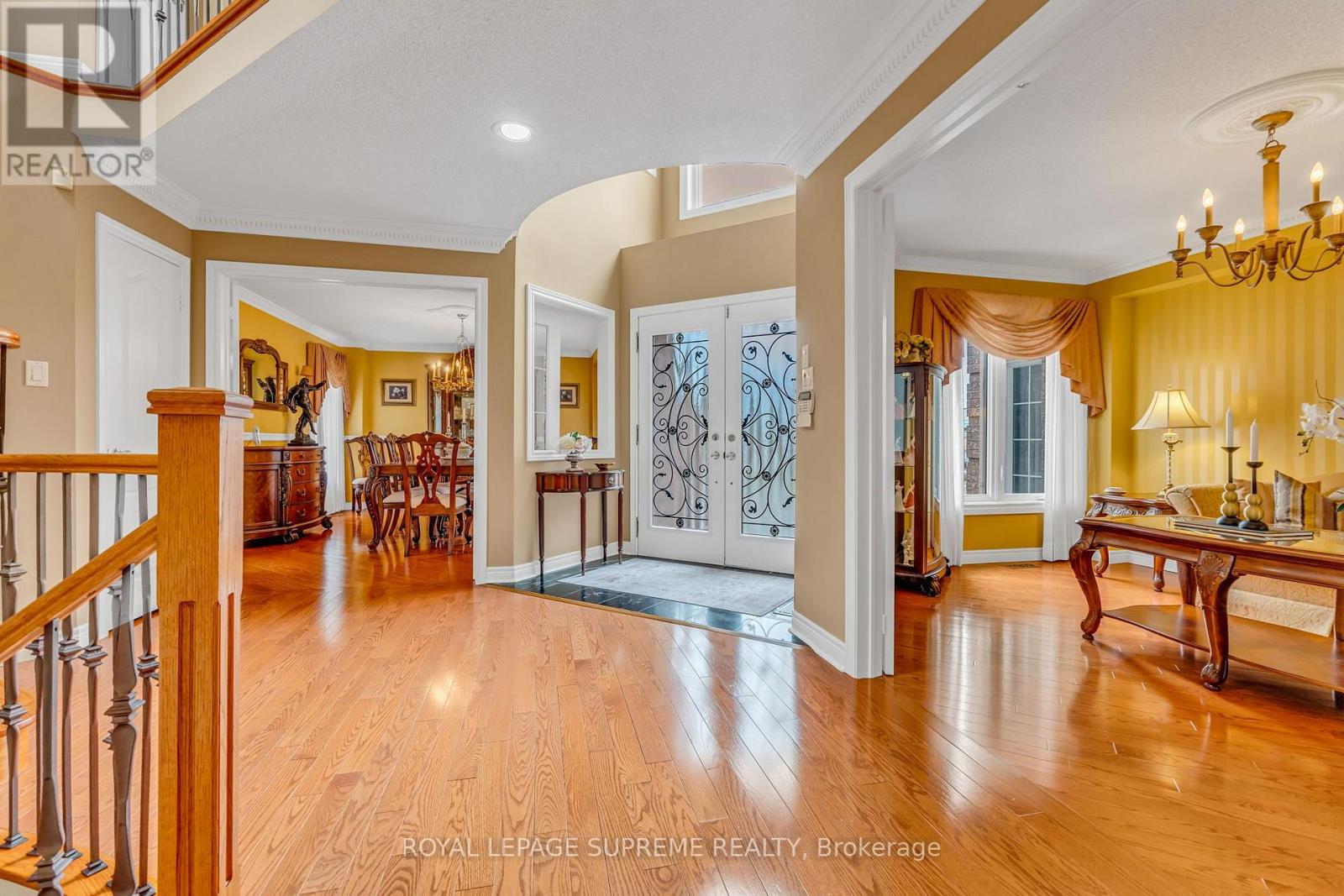 2819 Duncairn photo 4