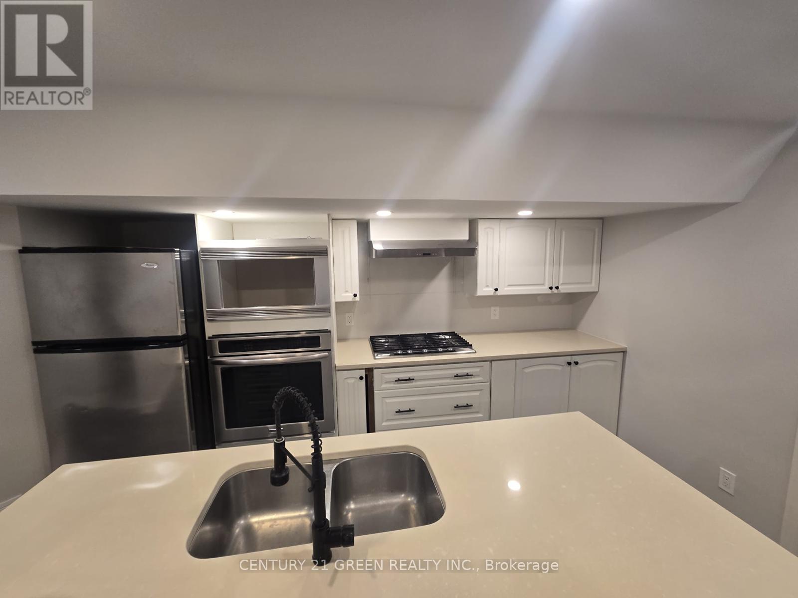 2483 Old Brompton Unit Lower