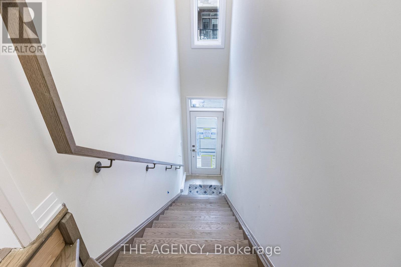 45 Fieldridge Unit 24 photo 5