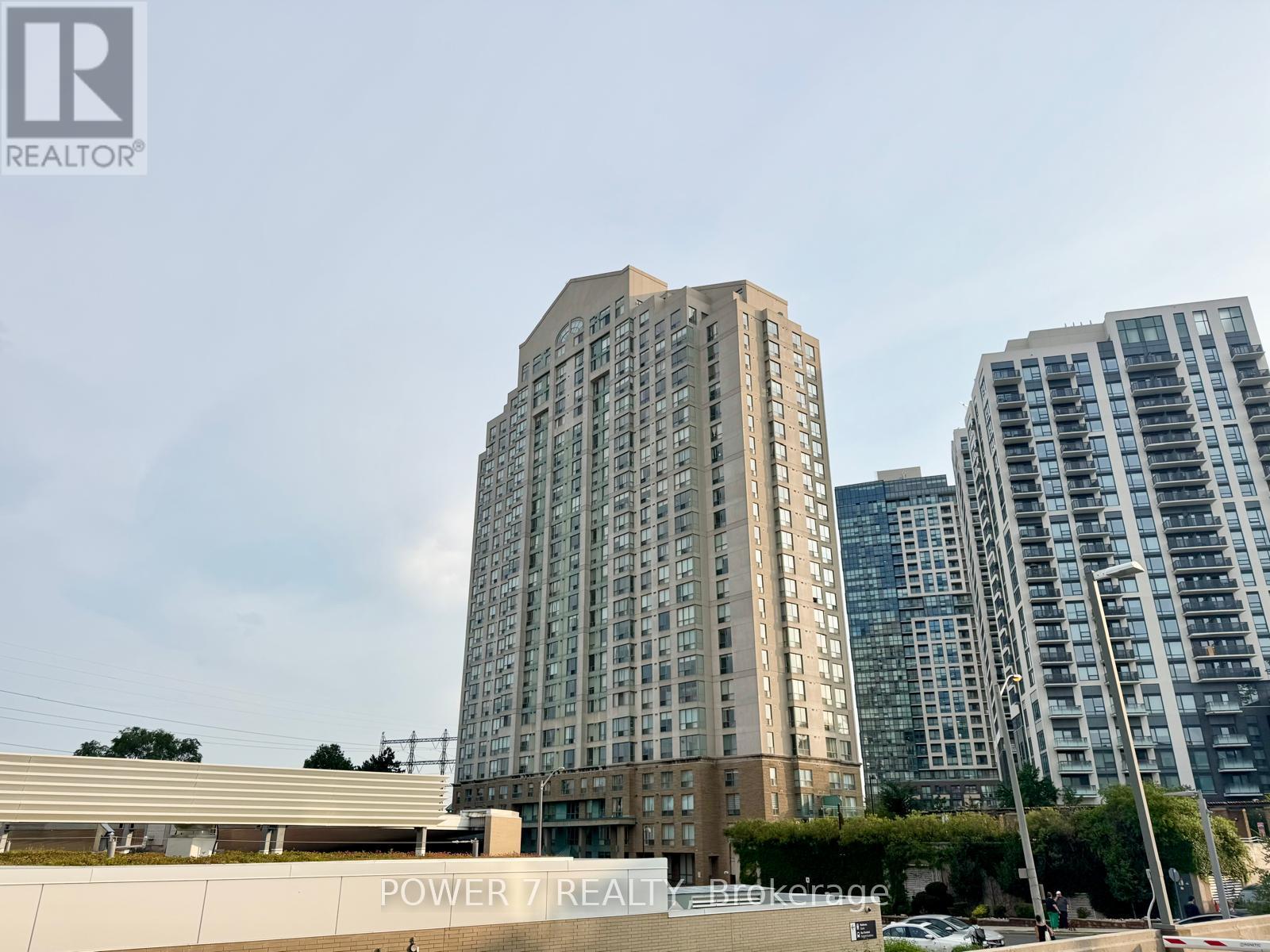 101 Subway Unit PH304