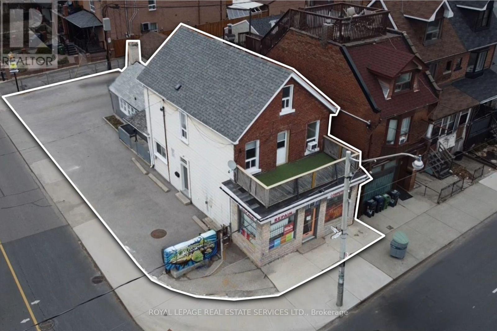 1160 Dufferin