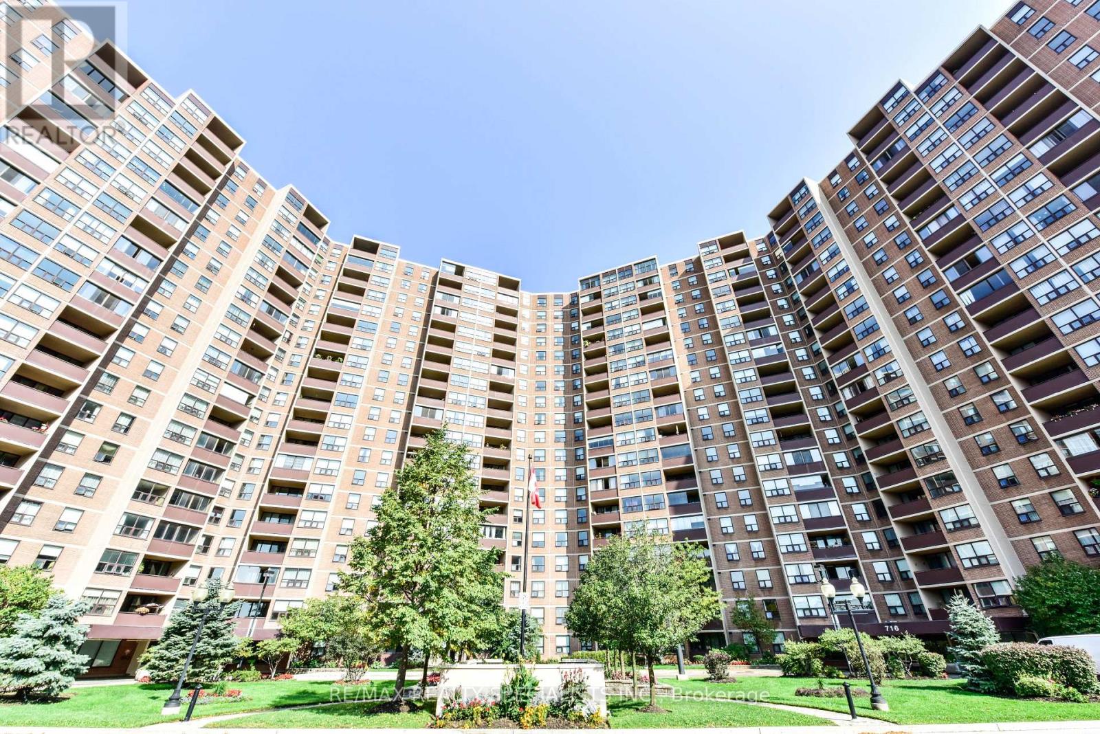 716 The West Mall Unit PH2005
