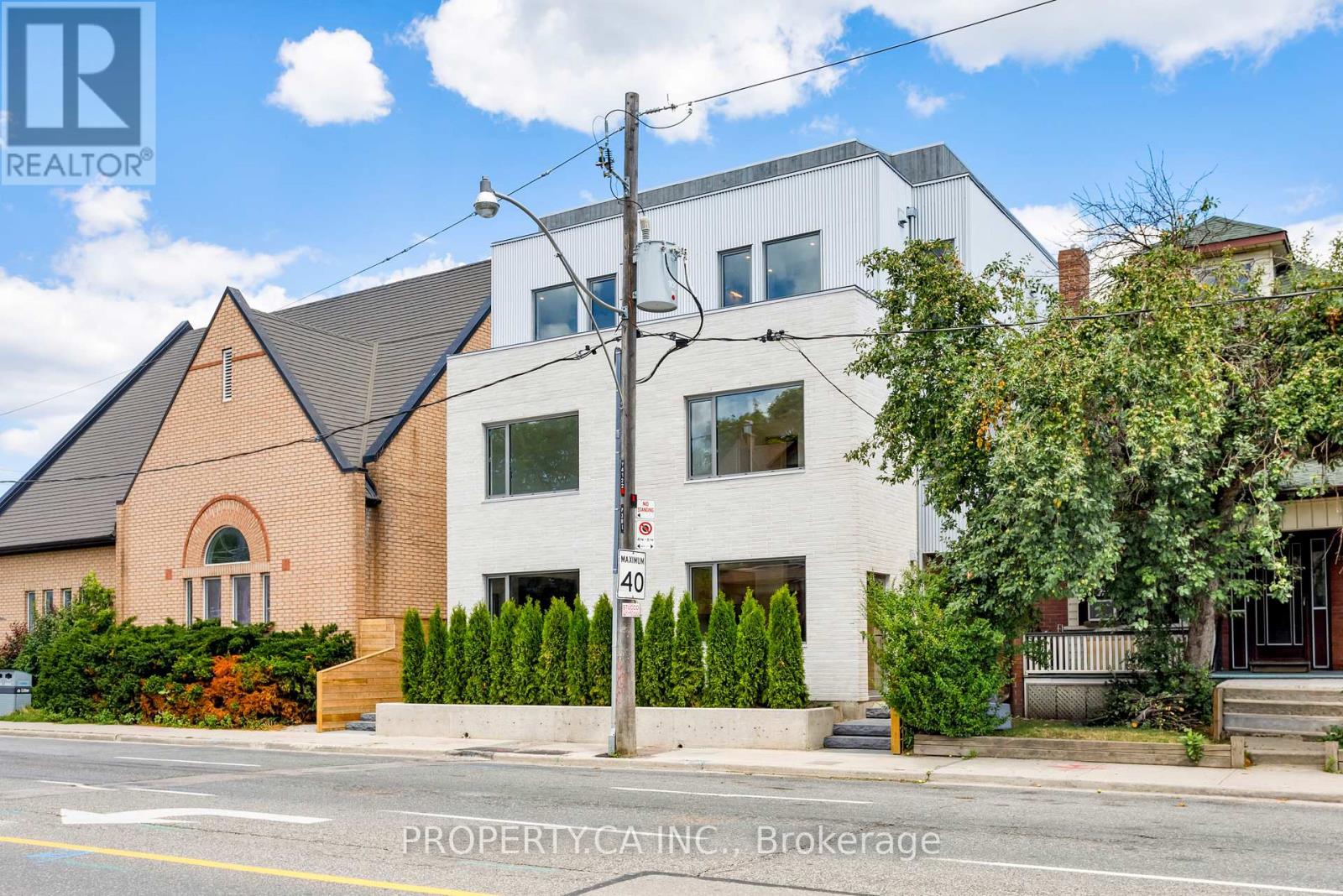 301 Keele Street Unit #2, Toronto, ON M6P 2K5, Toronto
