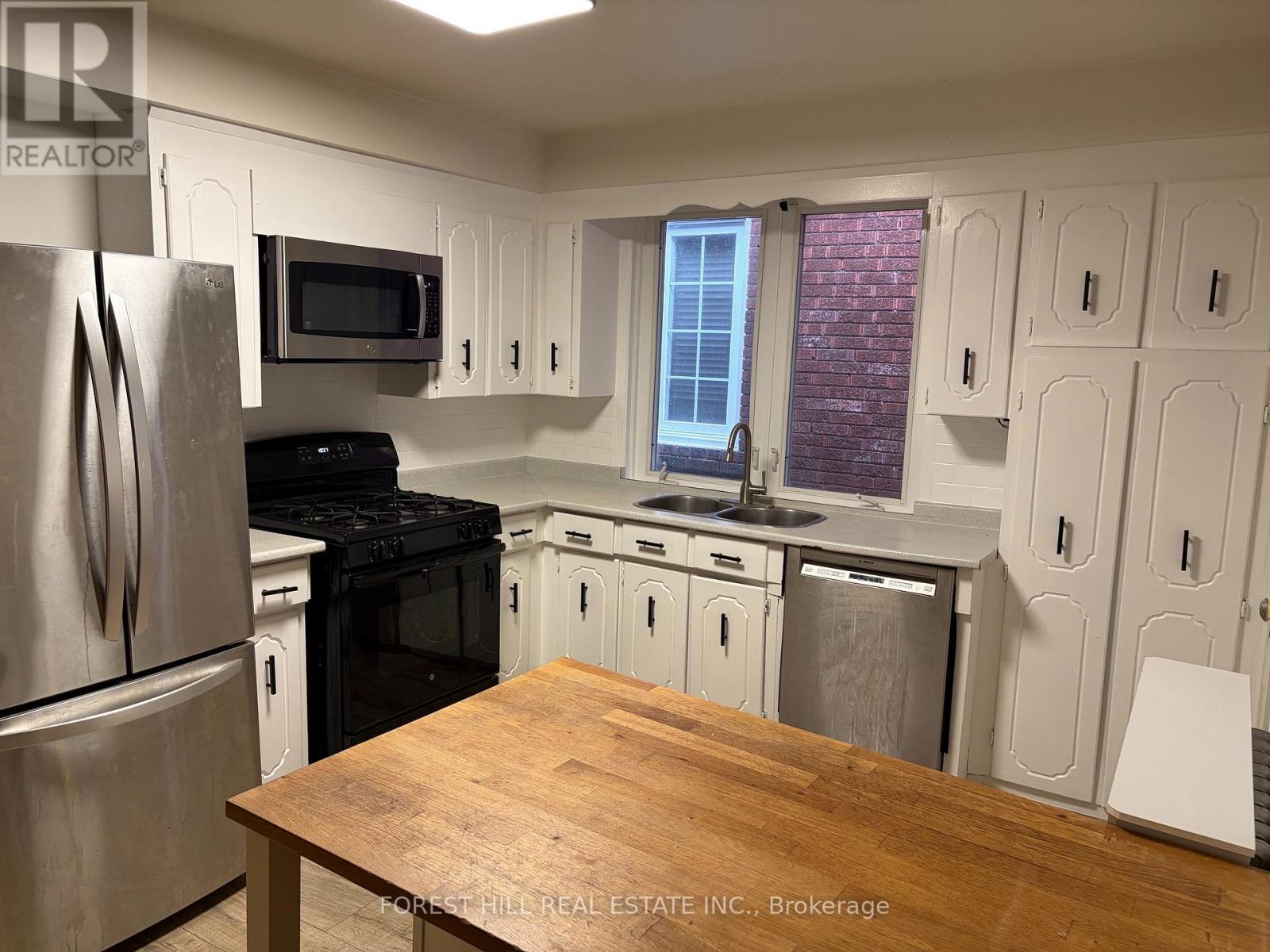 120 Earlscourt photo 3