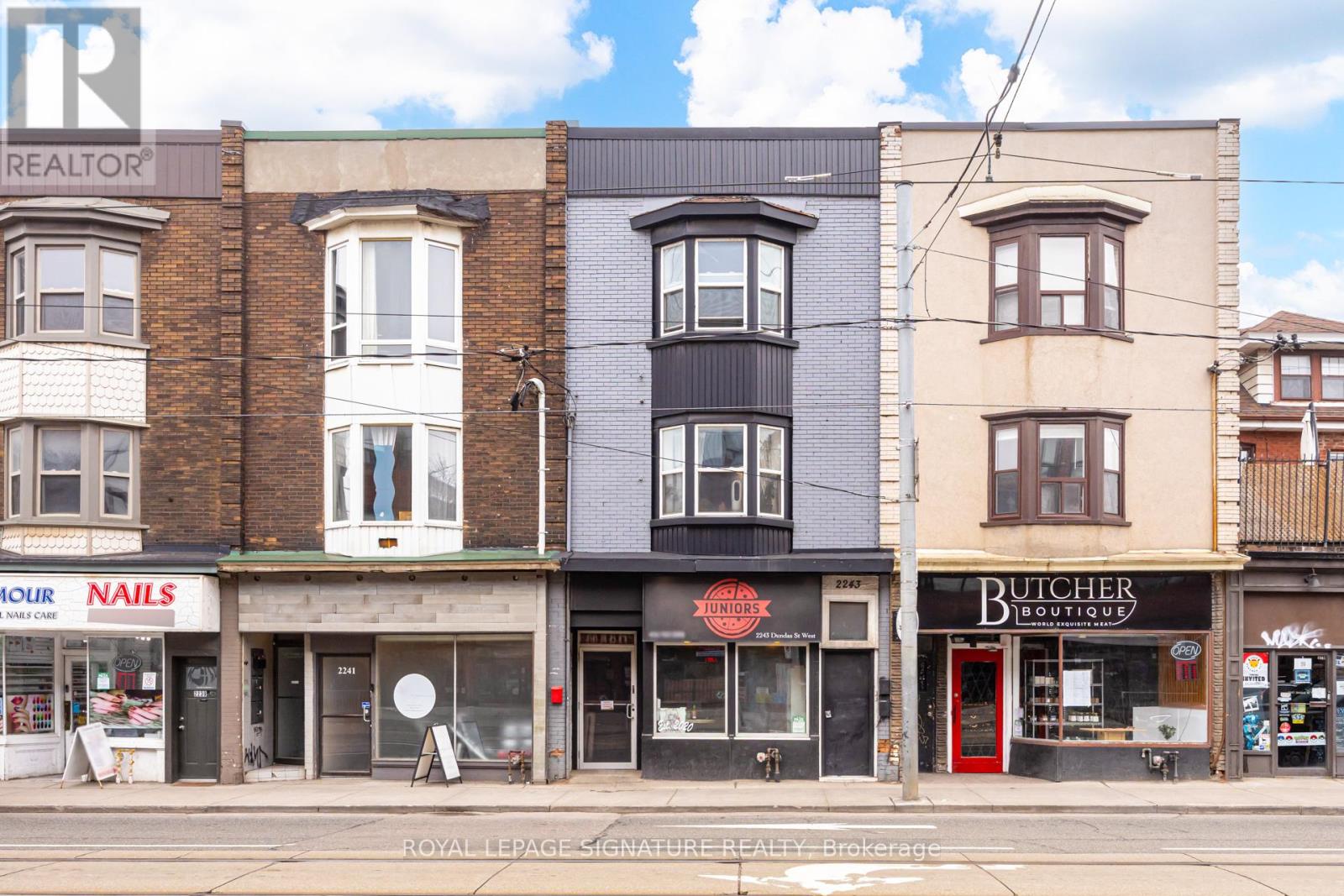 2243 Dundas