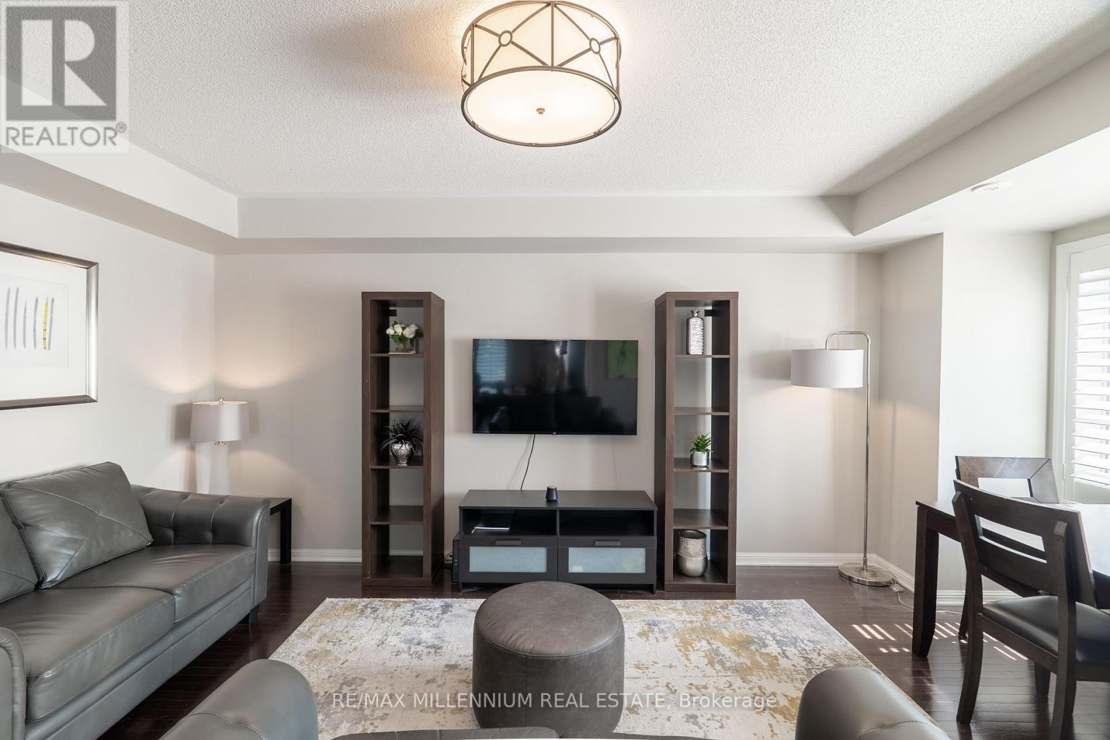 2614 Dashwood Unit 17 photo 3