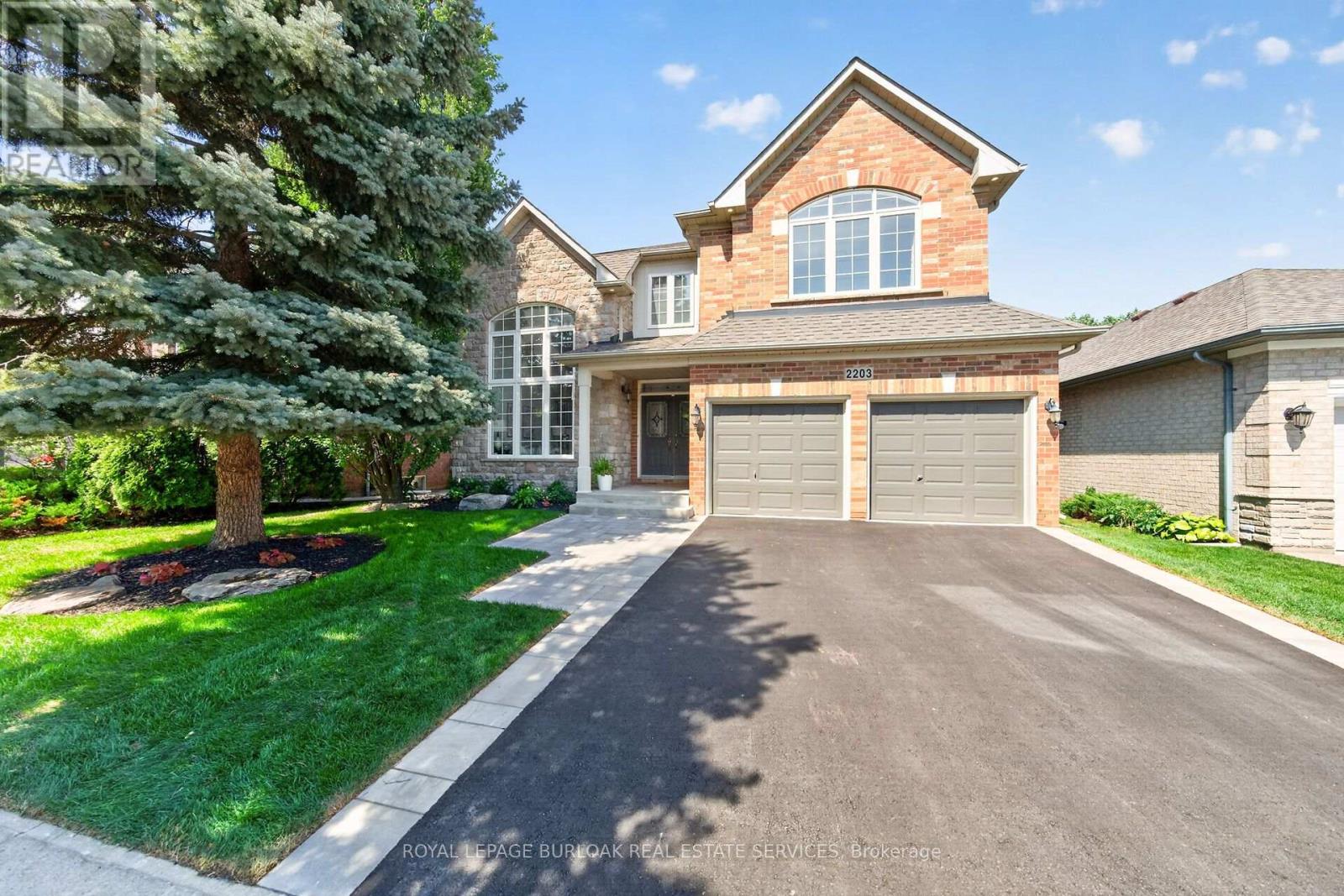 2203 Turnberry
