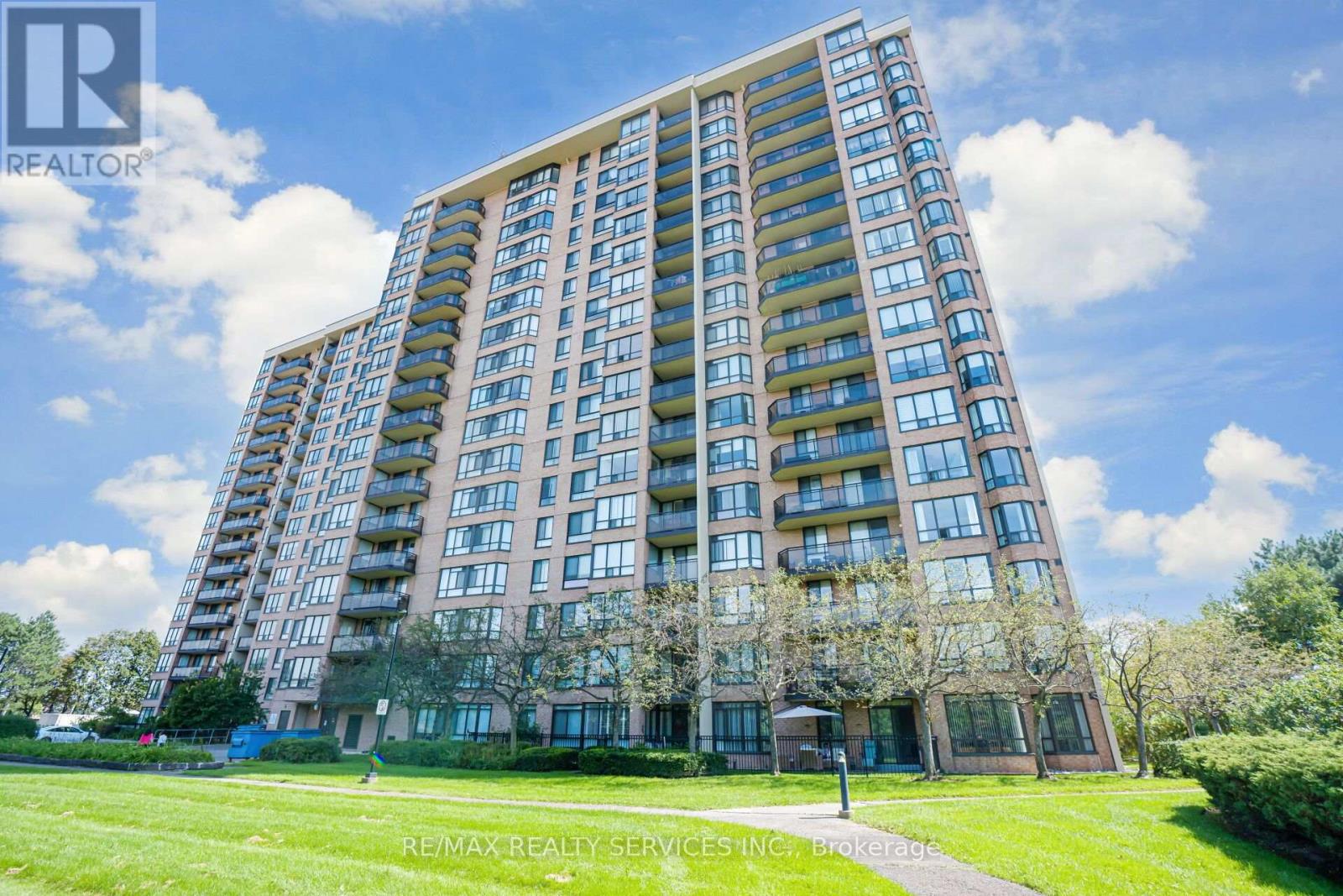 20 Cherrytree Unit 1606