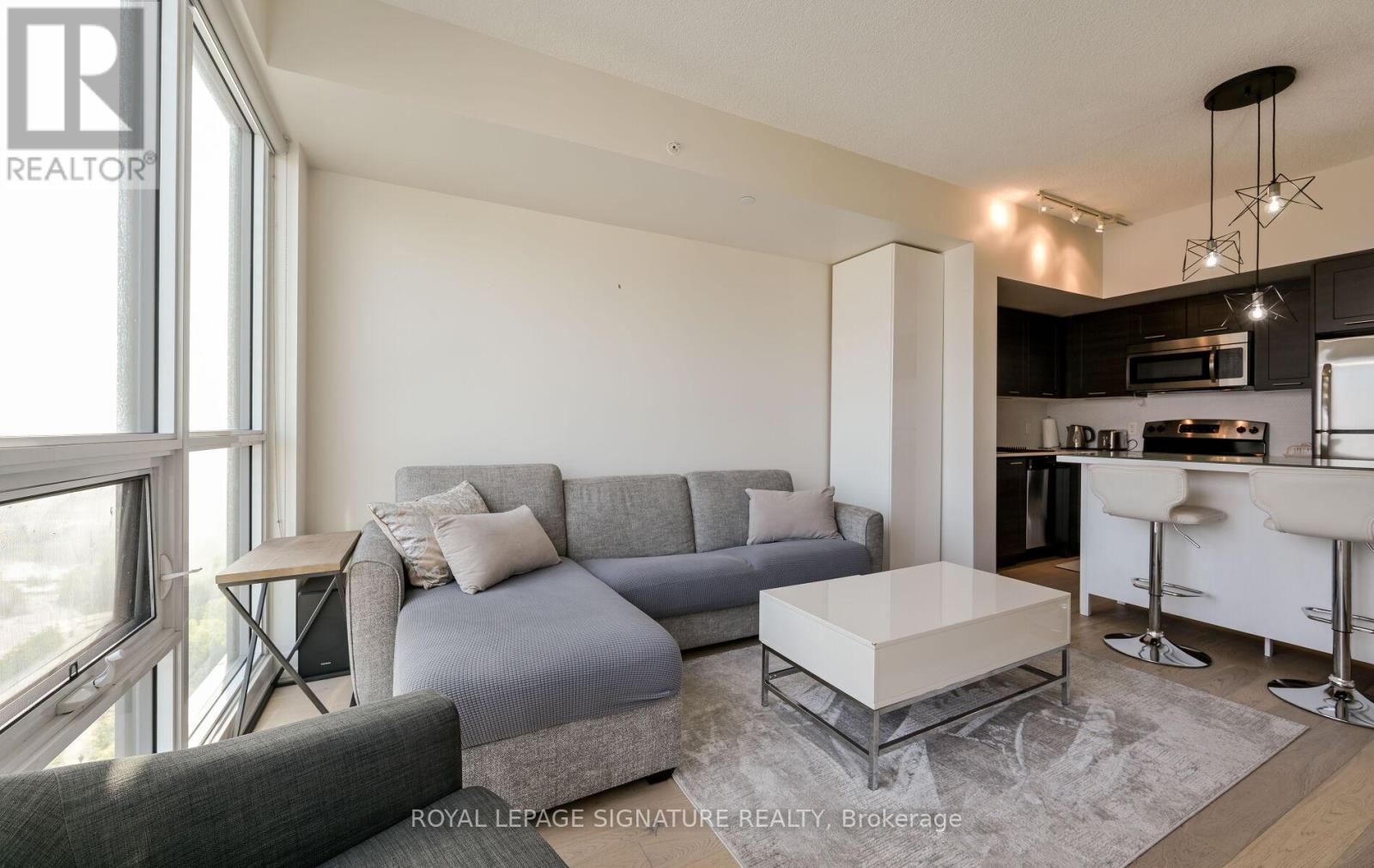 2212 Lake Shore Unit 2209