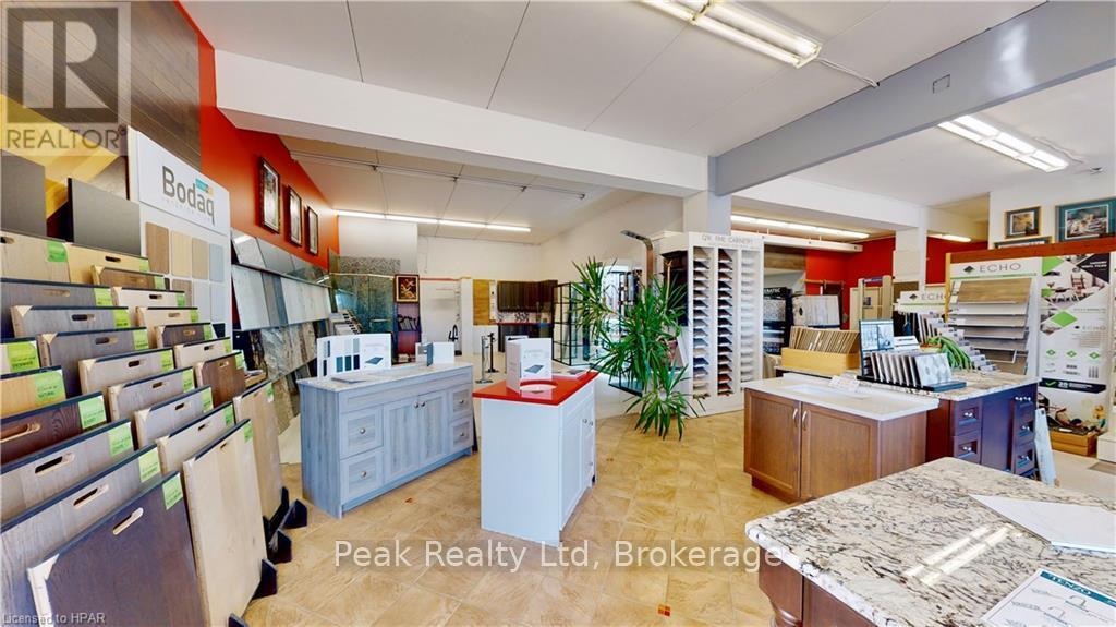 309 Lorne photo 3