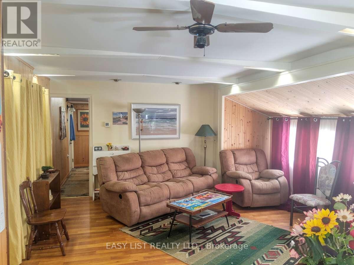 18 Sutton photo 4