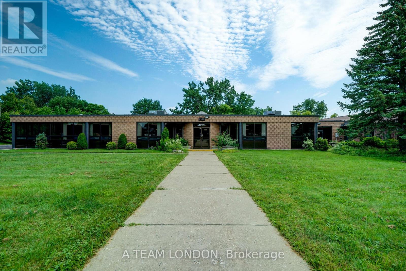 1540 North Routledge