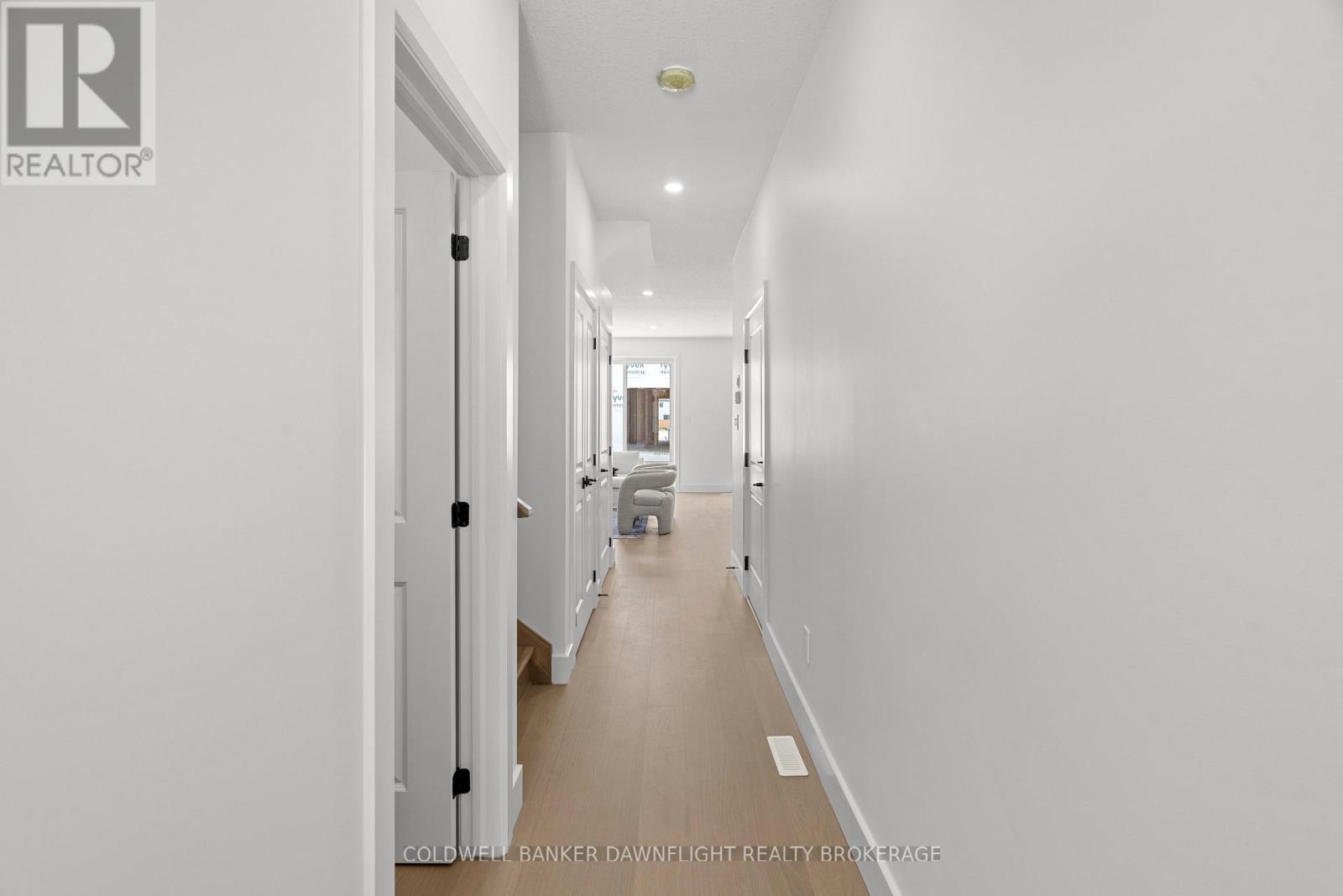 147 Scotts Unit 17 photo 4