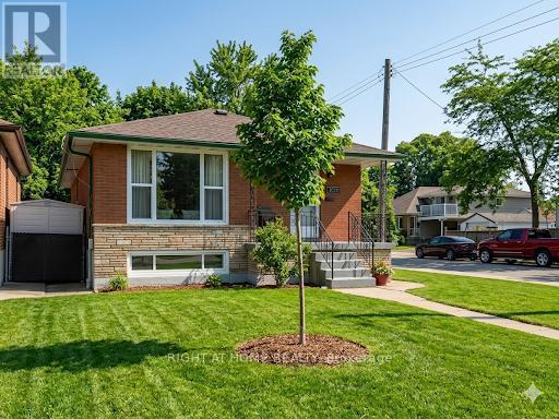 1224 Dunsmure