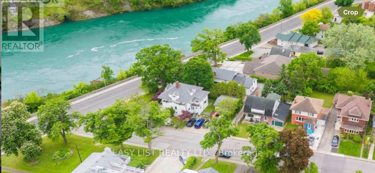4322 BAMPFIELD photo 2