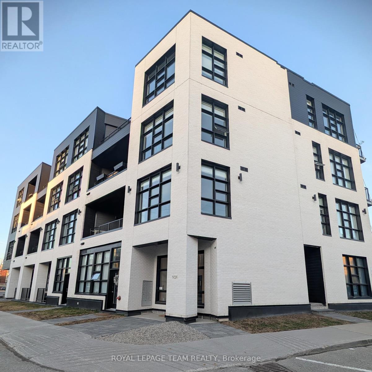 101 Pinhey Unit 304