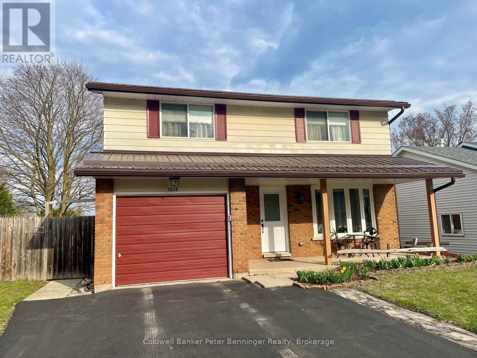 1038 Wellington