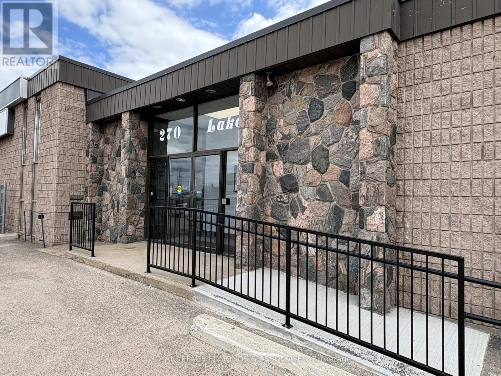 270 LAKE Unit C