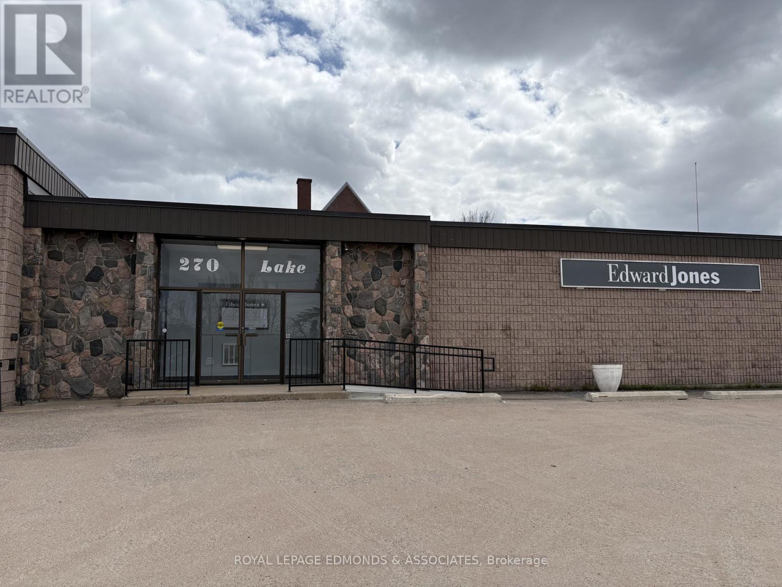 270 LAKE Unit A,B