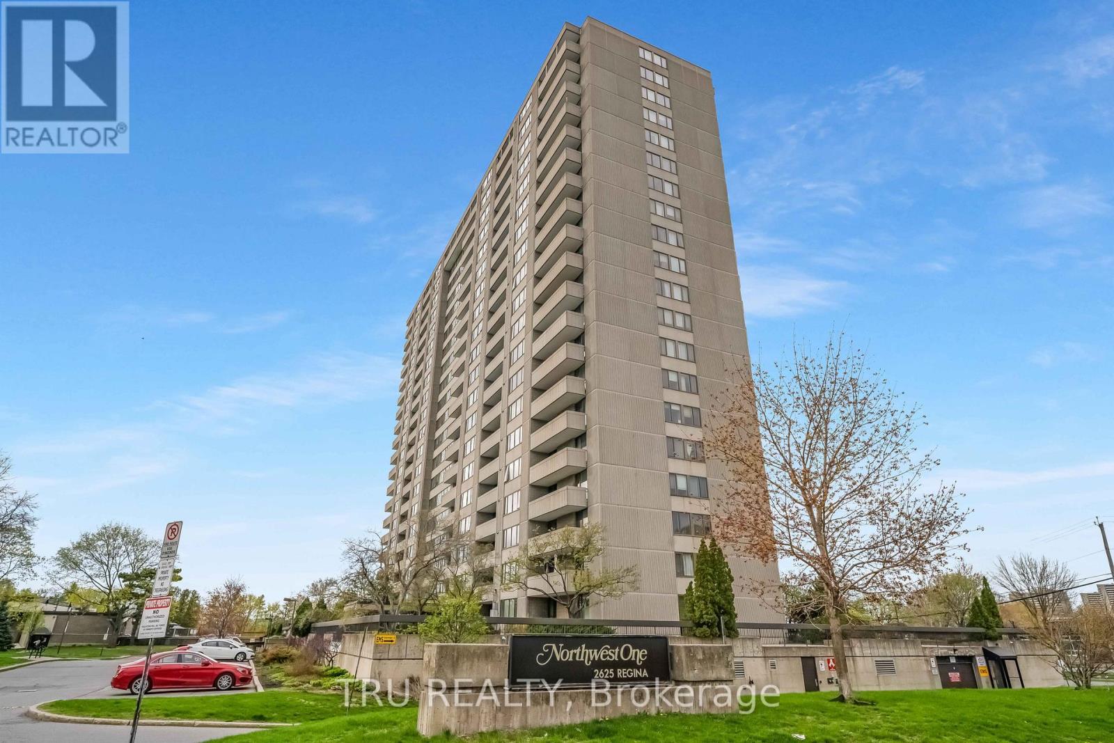 2625 REGINA Unit 1504
