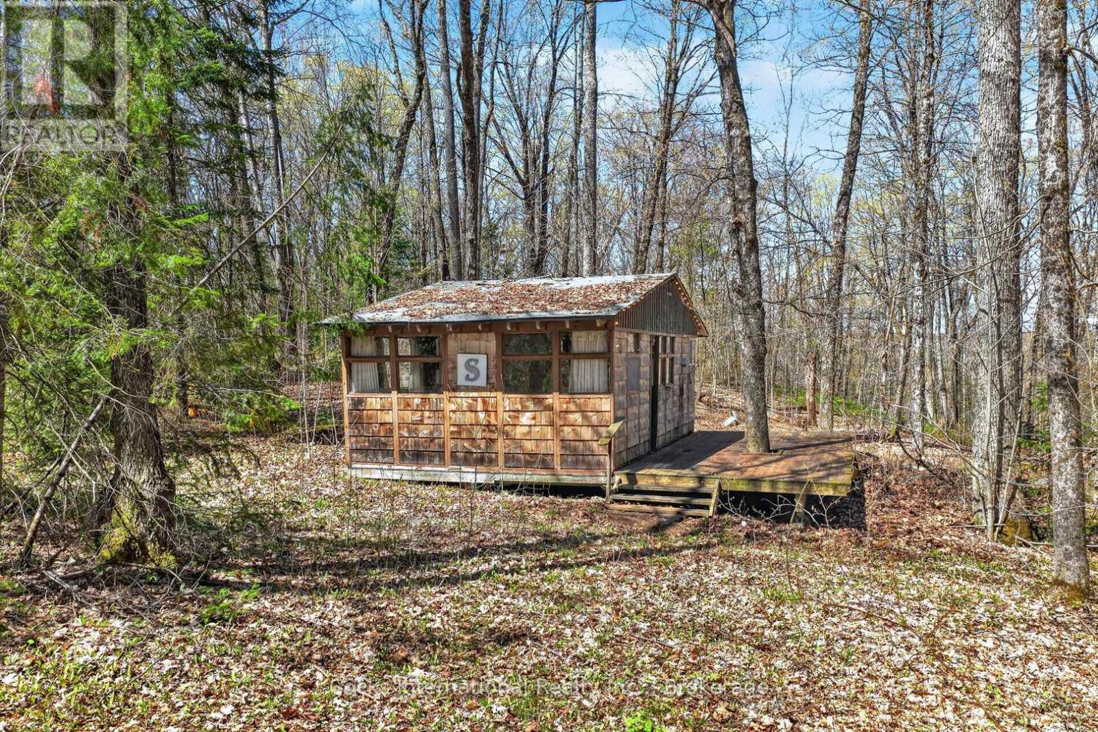 1165 Spring Lake
