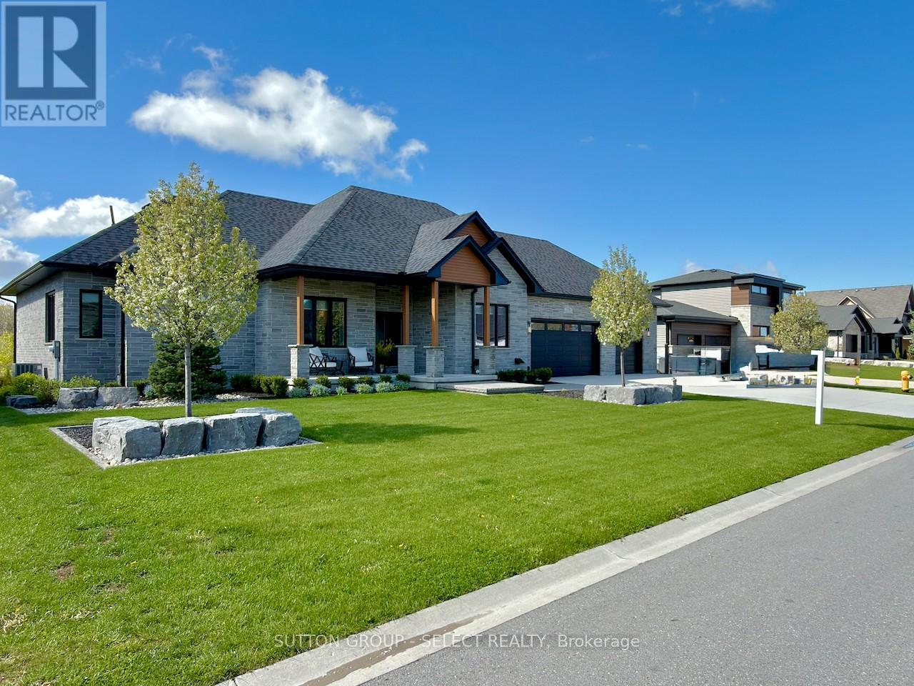 276 Hazelton