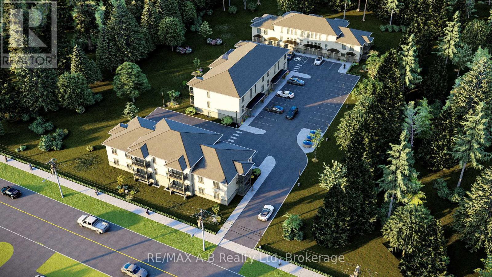 428 Queen Unit 3