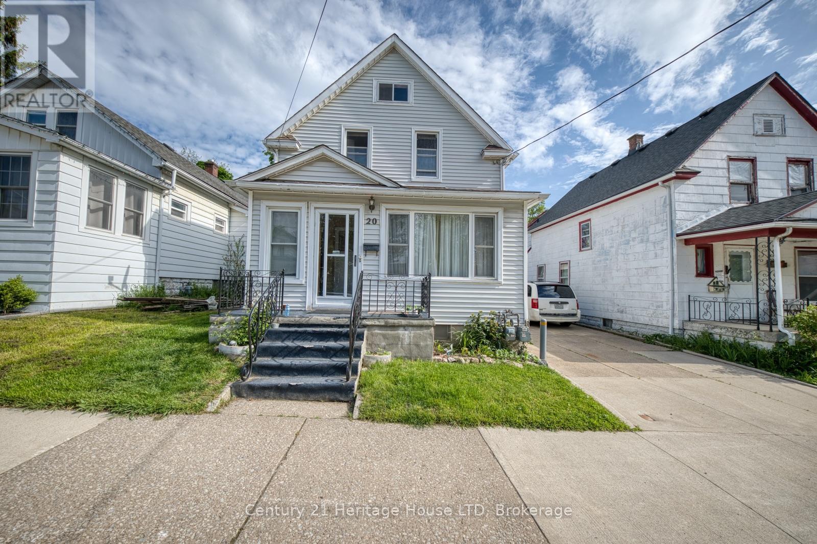 20 Dufferin photo 2