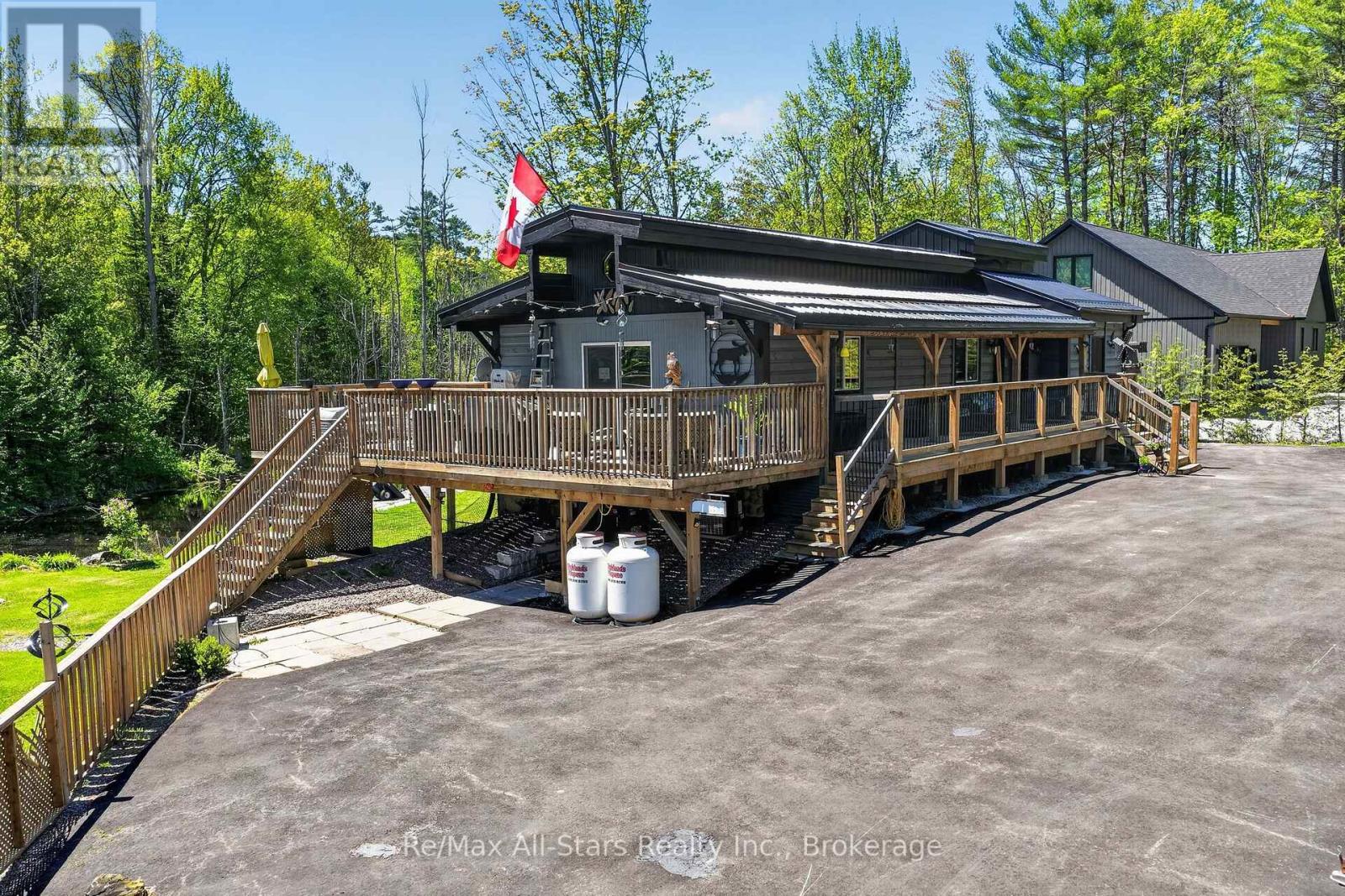 28 Pine Ridge